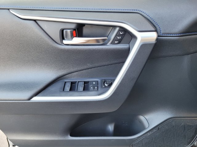 Certified 2023 Toyota RAV4 XSE AWD/4WD image 22