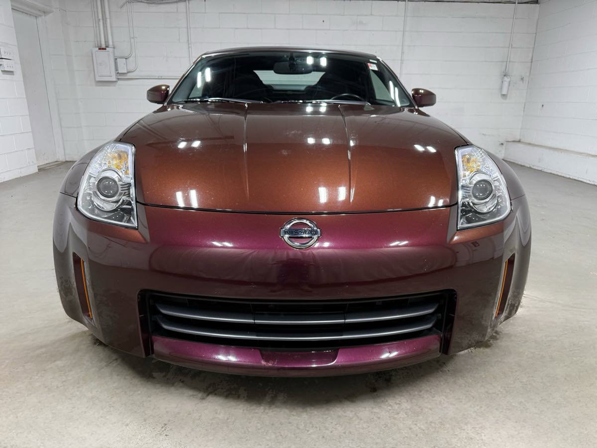 Used 2006 Nissan 350Z Touring RWD image 2