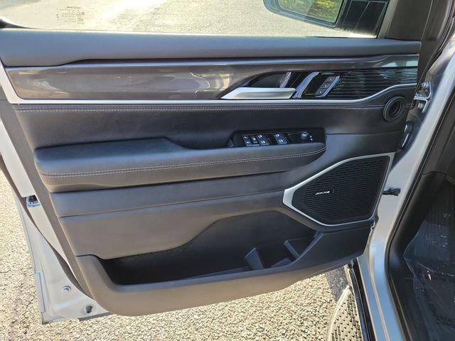 Used 2024 Jeep Wagoneer L 4WD image 16