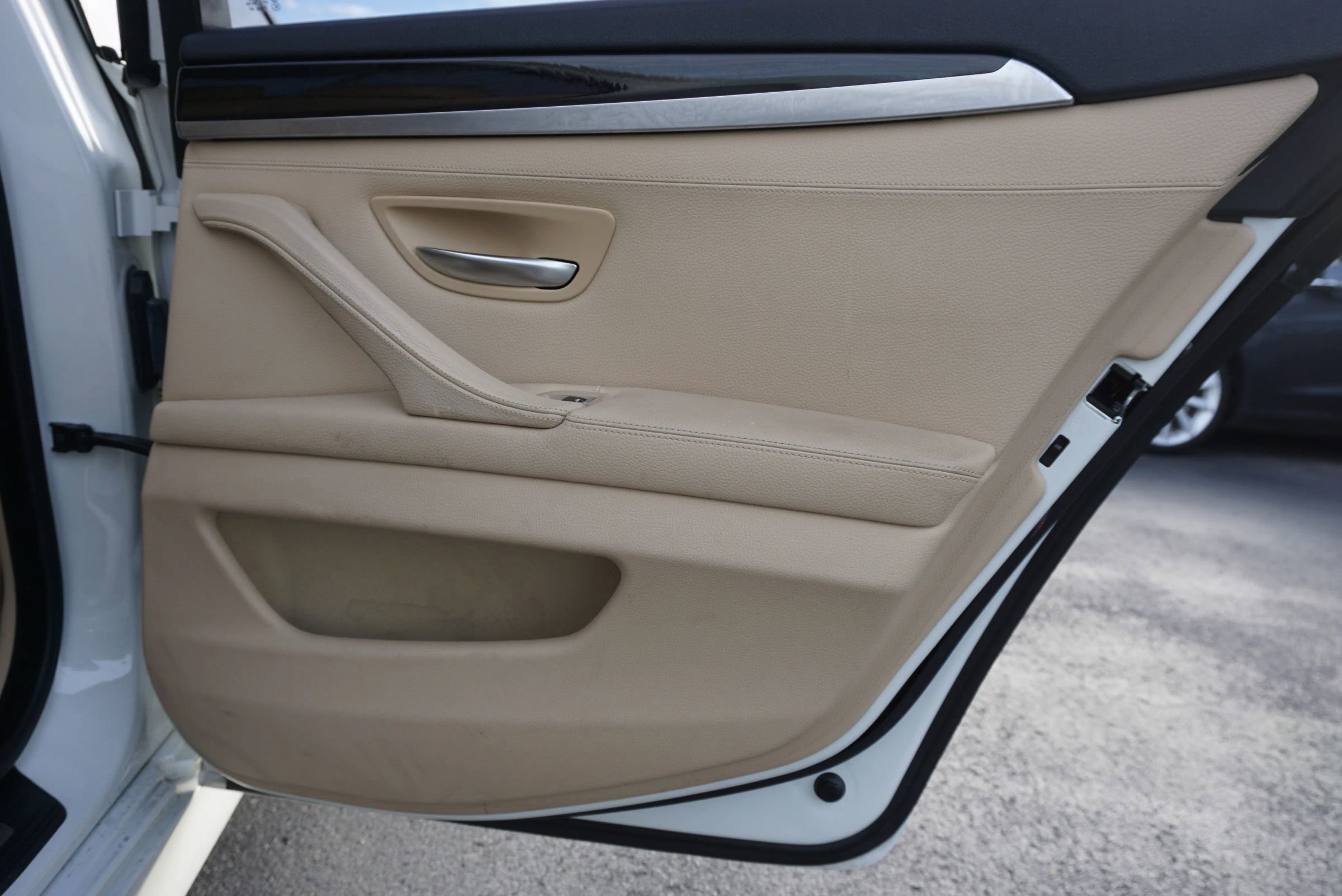 Used 2011 BMW 535i xDrive Sedan image 13