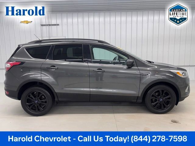 Used 2017 Ford Escape SE w/ Equipment Group 201A image 6