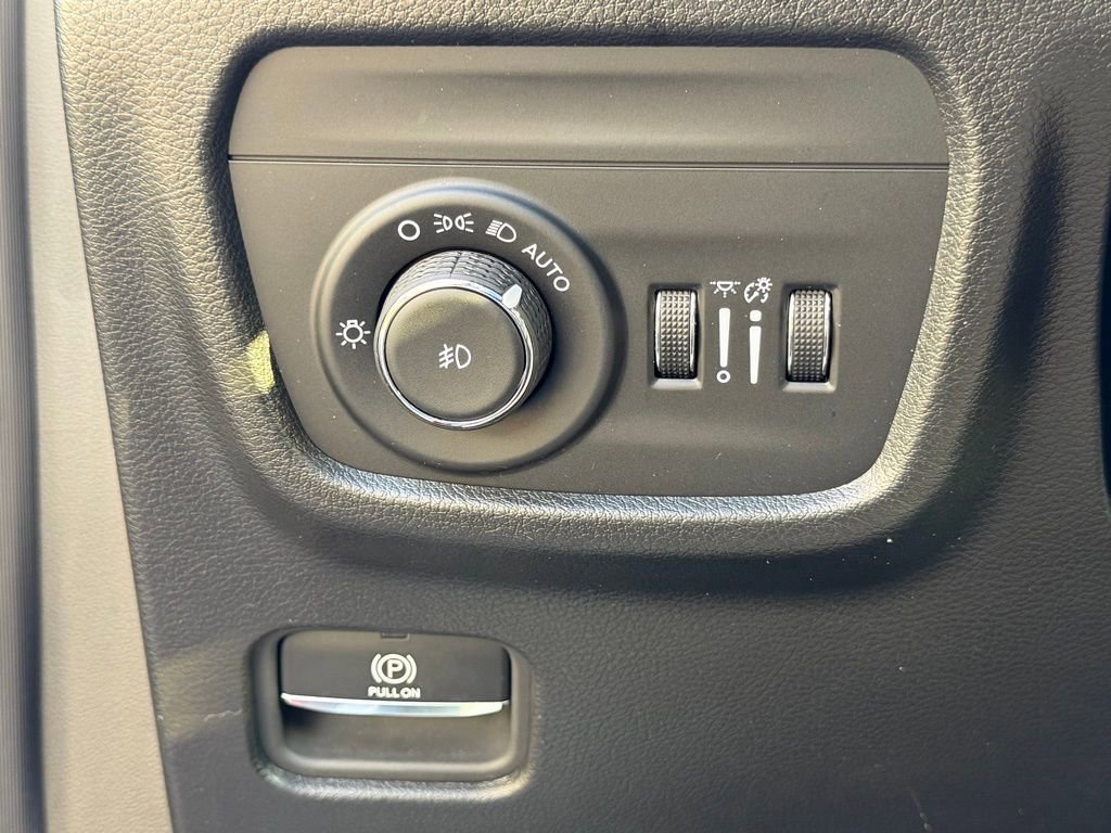 Certified 2024 Jeep Grand Cherokee L Summit image 24