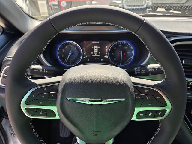 New 2026 Chrysler Pacifica Select FWD image 28