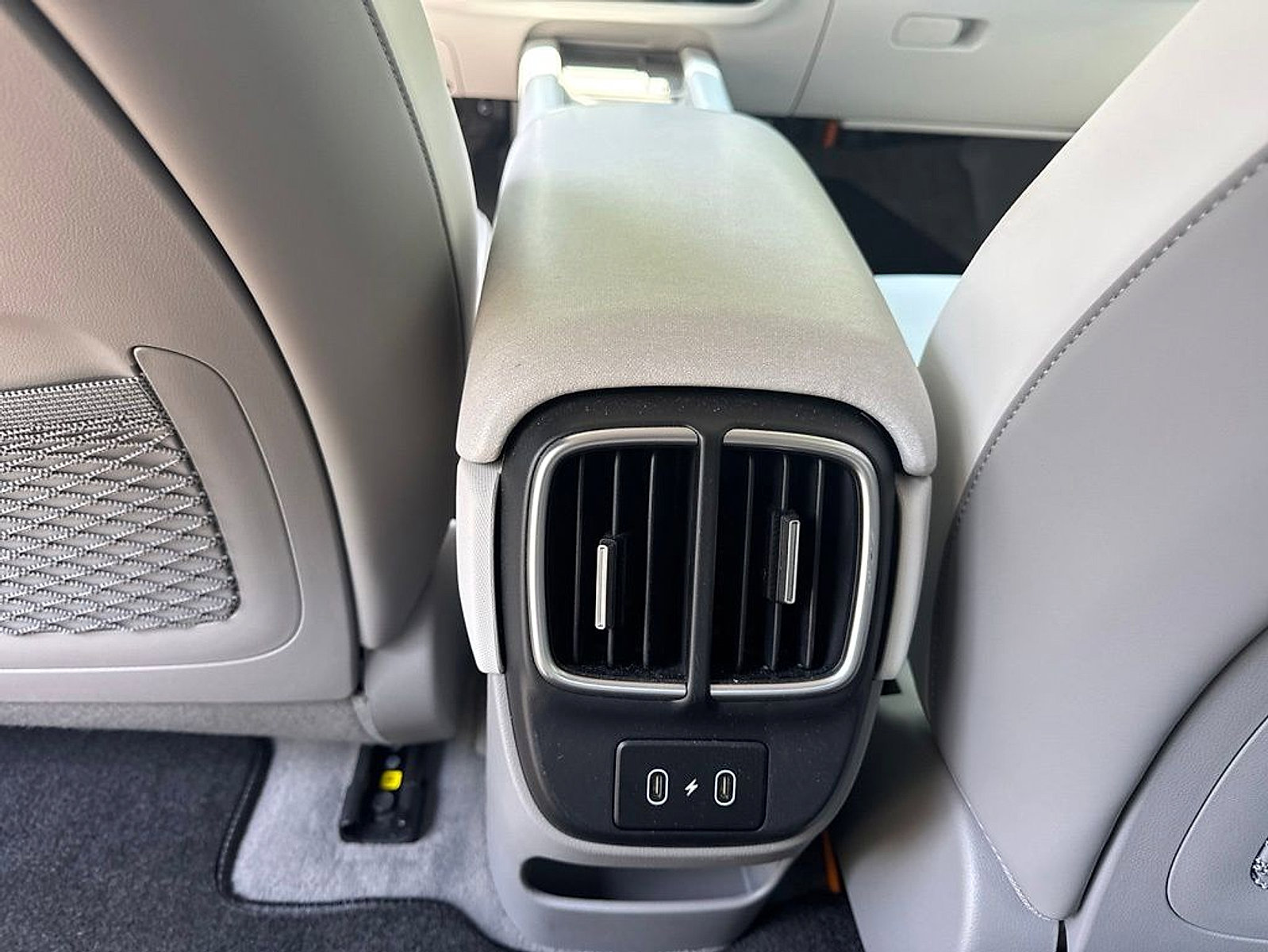 Used 2024 Hyundai Ioniq 6 SEL AWD/4WD image 23