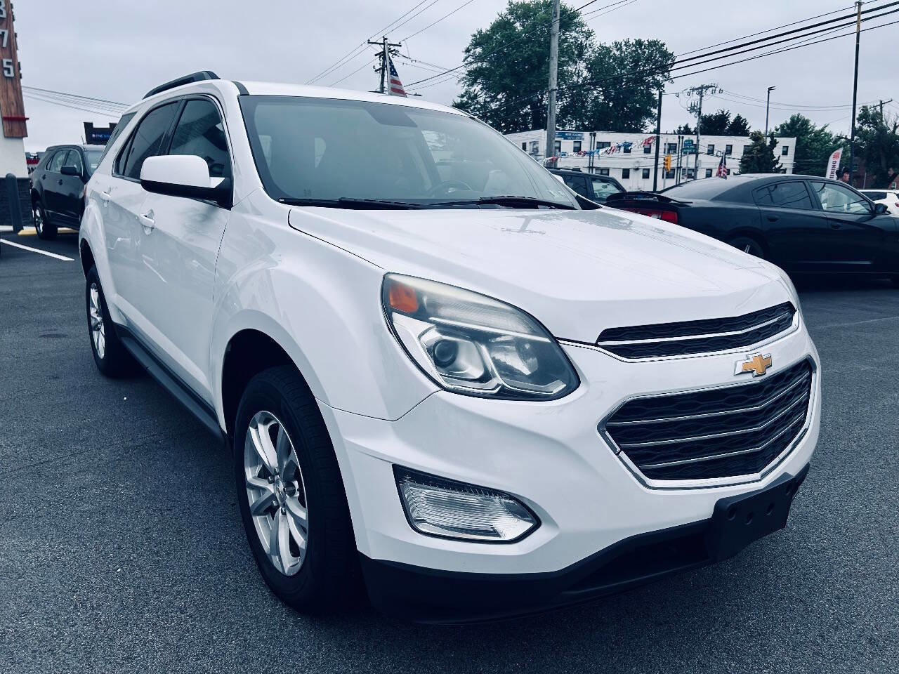 Used 2017 Chevrolet Equinox LT w/ Convenience Package image 8