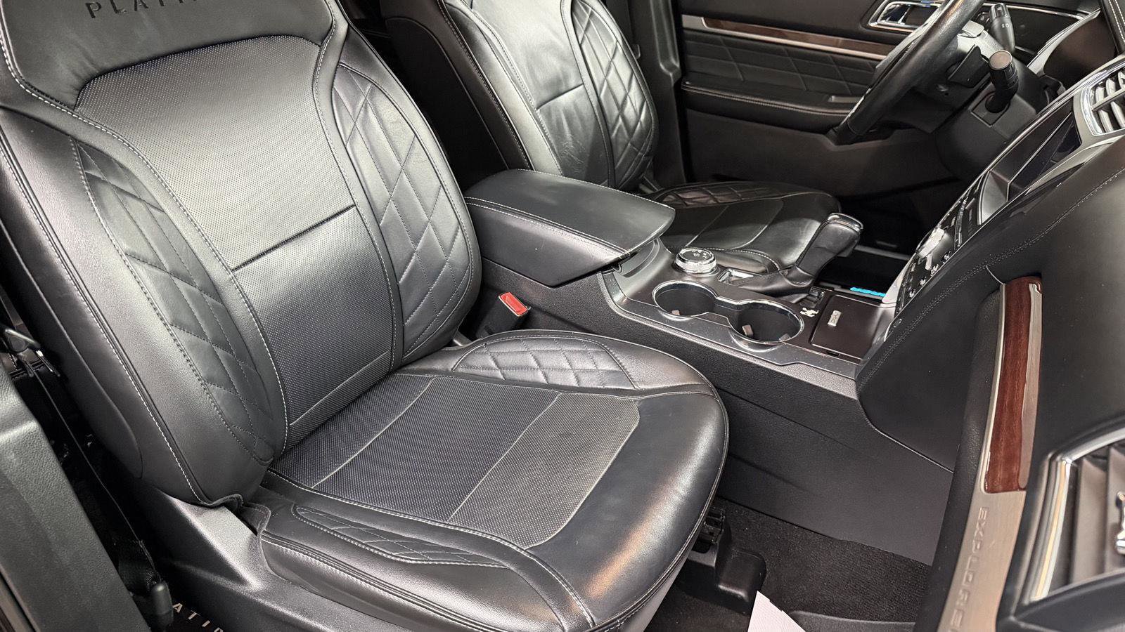 Used 2018 Ford Explorer Platinum image 22