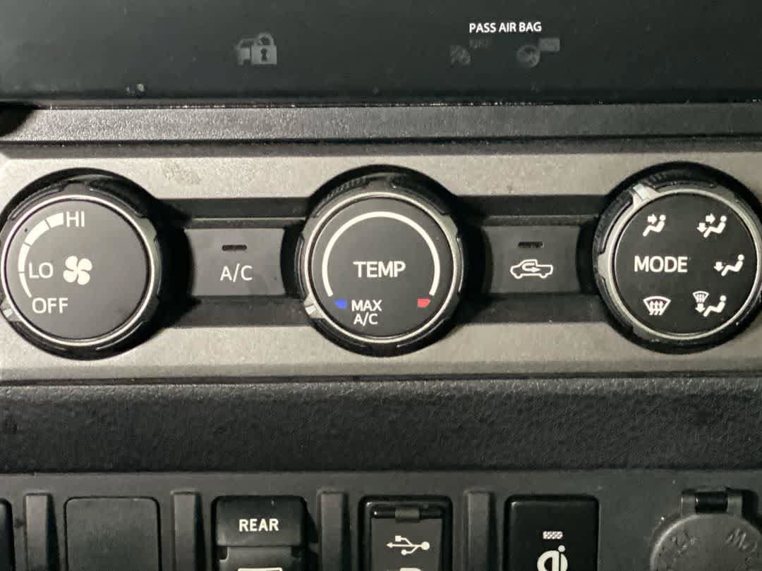Certified 2019 Toyota Tacoma TRD Sport AWD/4WD image 21