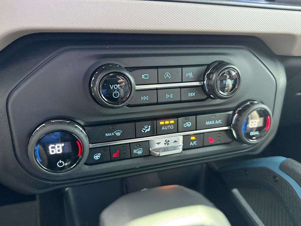 Used 2024 Ford Bronco Wildtrak AWD/4WD image 17