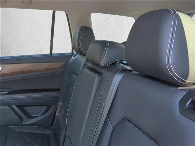 New 2026 Volkswagen Atlas SE FWD image 17