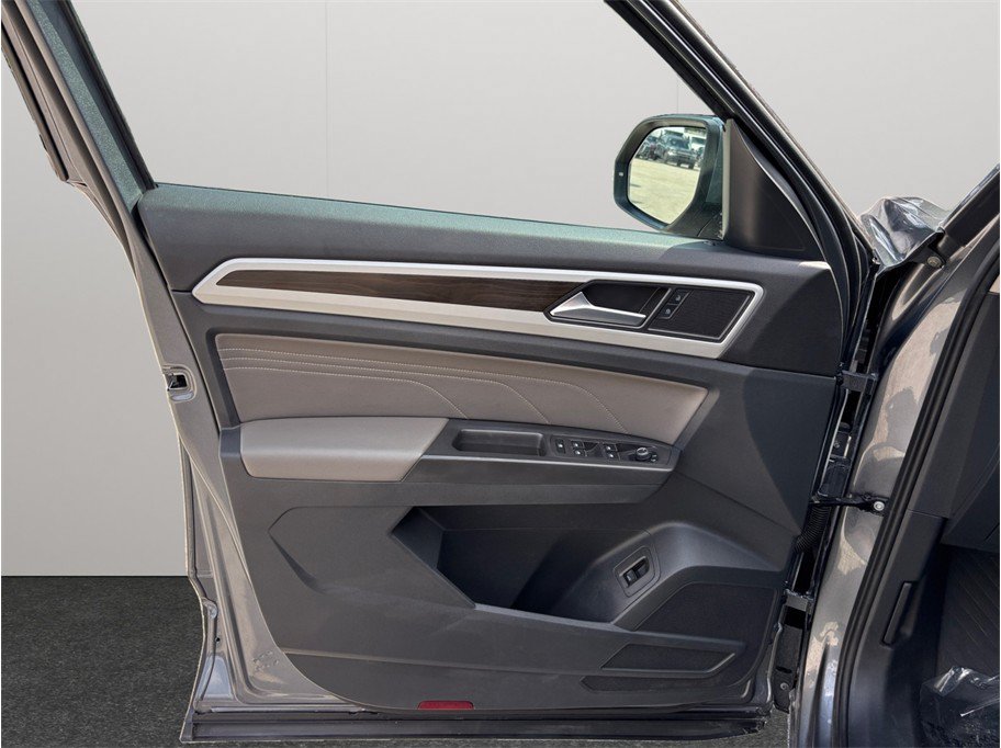 Used 2023 Volkswagen Atlas SE w/ Panoramic Sunroof Package AWD/4WD image 21