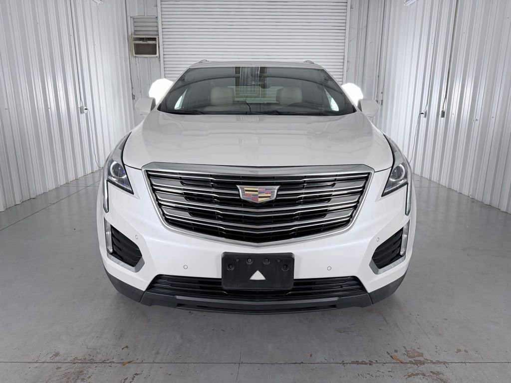 Used 2018 Cadillac XT5 Luxury w/ Driver Awareness Package image 2