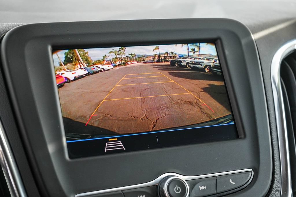 Used 2020 Chevrolet Equinox LS w/ LS Convenience Package FWD image 22