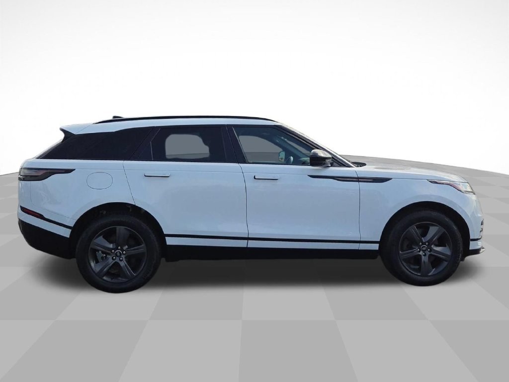 Used 2025 Land Rover Range Rover Velar Dynamic SE AWD/4WD image 2
