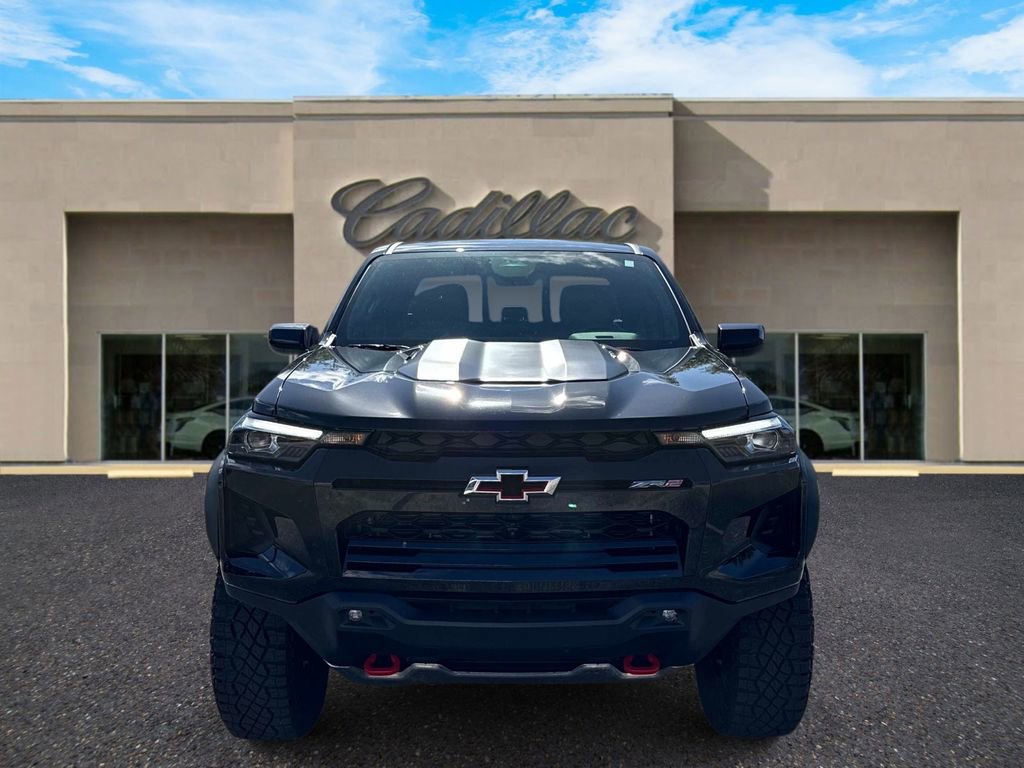 Used 2026 Chevrolet Colorado ZR2 w/ Technology Package AWD/4WD image 8