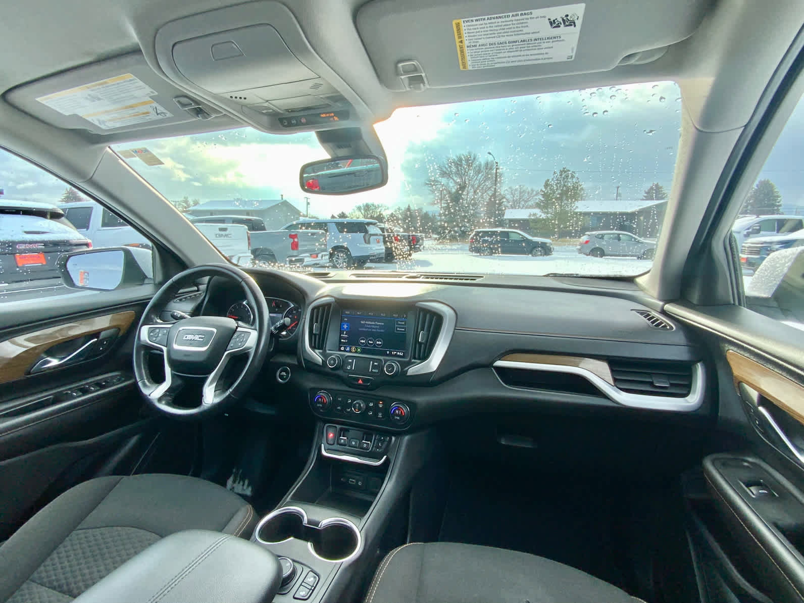 Used 2020 GMC Terrain SLE w/ Driver Convenience Package image 30