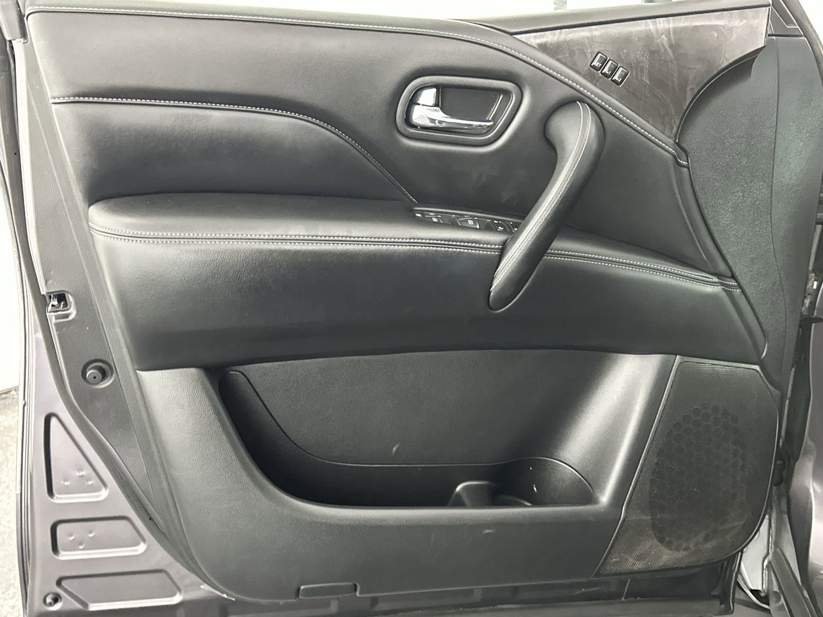 Used 2024 INFINITI QX80 Luxe image 34