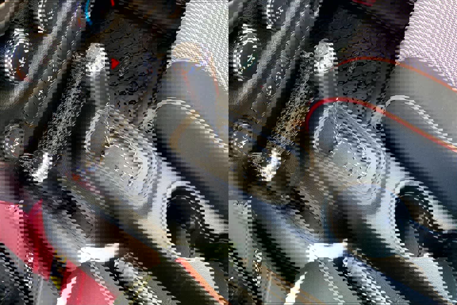 Used 2012 Jeep Wrangler Unlimited Sport w/ Connectivity Group AWD/4WD image 16