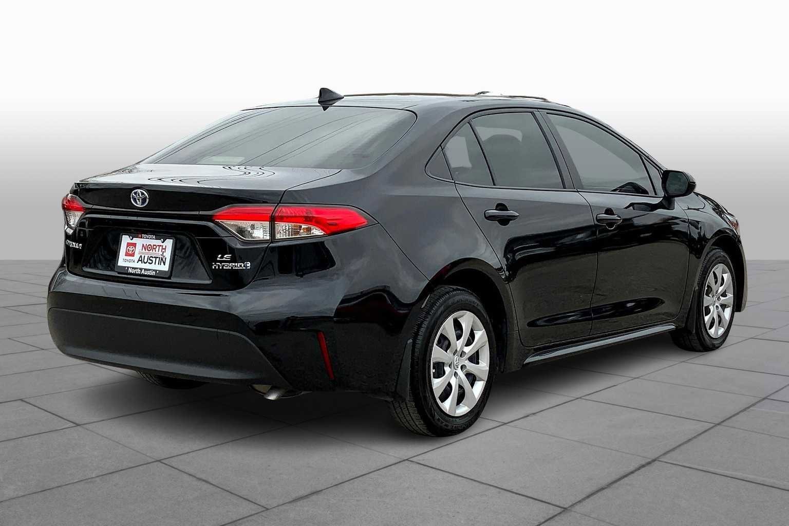 Used 2024 Toyota Corolla LE FWD image 13