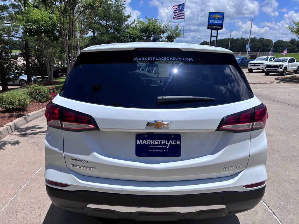 Used 2024 Chevrolet Equinox LT AWD/4WD image 9