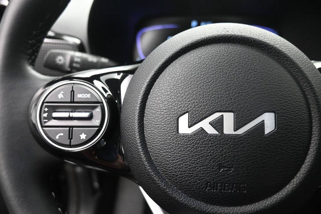 Used 2025 Kia Soul EX FWD image 15