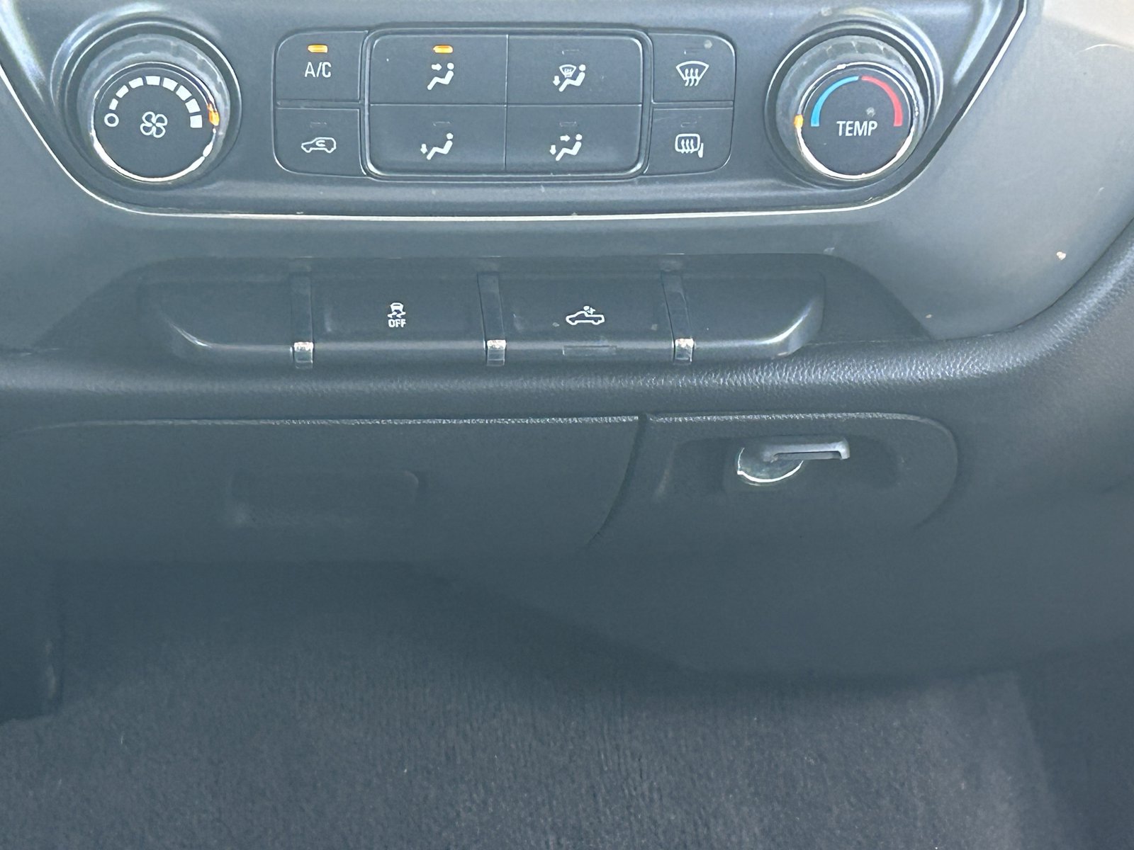 Certified 2019 Chevrolet Silverado 1500 LT RWD image 20