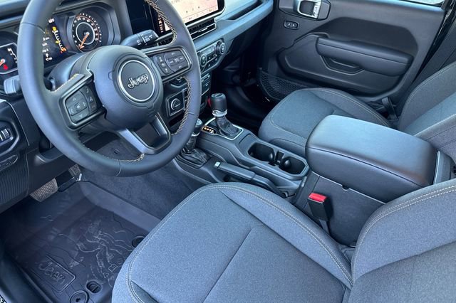 New 2025 Jeep Gladiator Sport AWD/4WD image 10