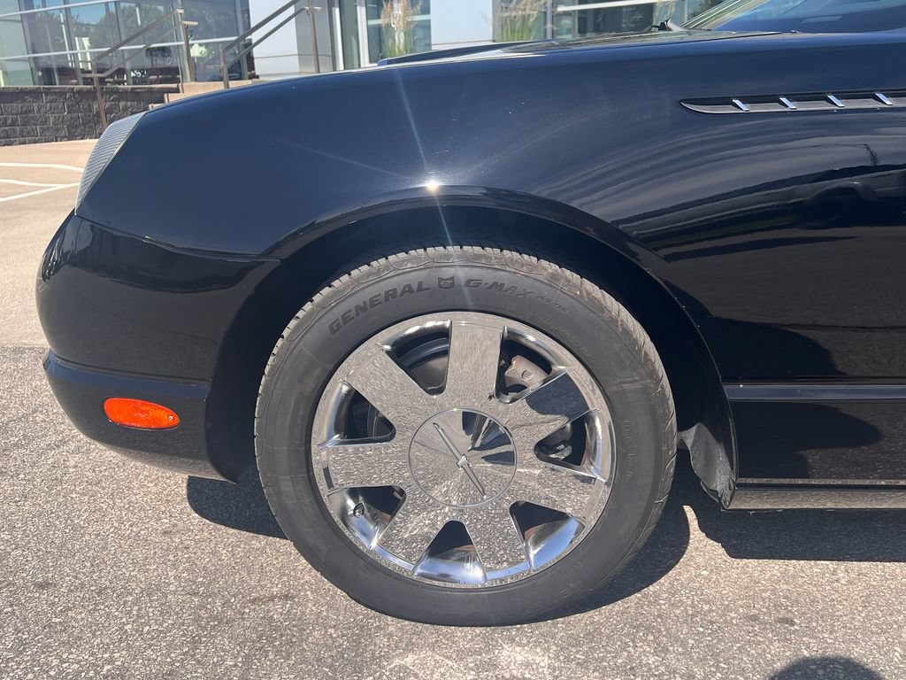 Used 2002 Ford Thunderbird RWD image 21