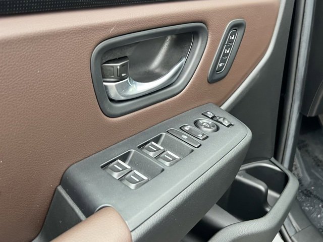 Certified 2025 Honda Pilot Elite image 28