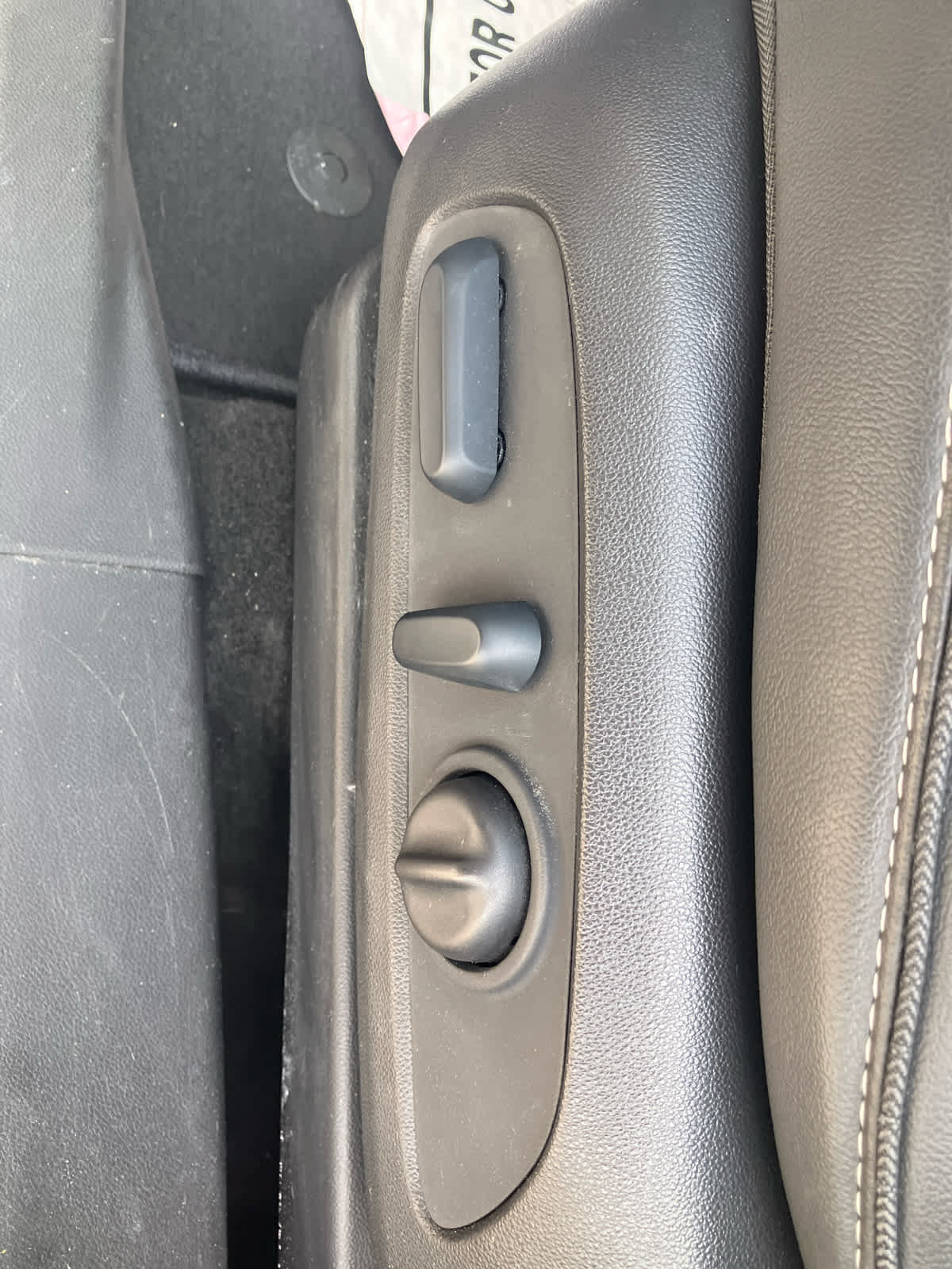 Used 2023 Buick Encore GX Select FWD image 11
