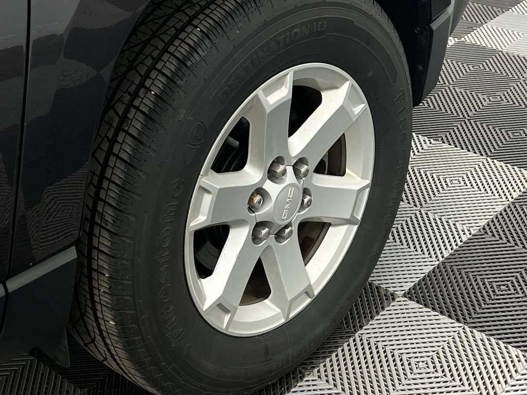 Used 2016 GMC Acadia SLE FWD image 12