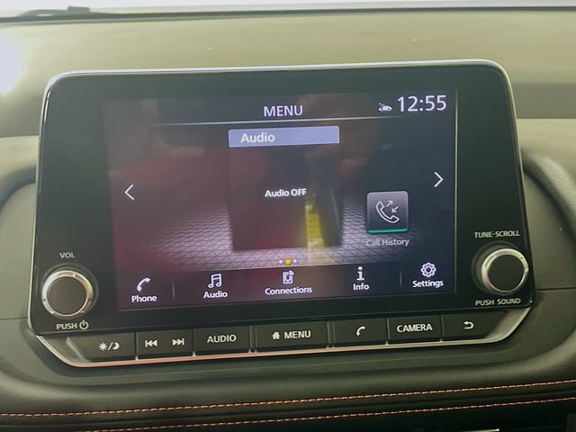 Used 2025 Nissan Rogue SV AWD/4WD image 15