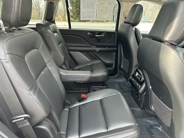 Used 2023 Lincoln Aviator AWD w/ Premium Package image 20