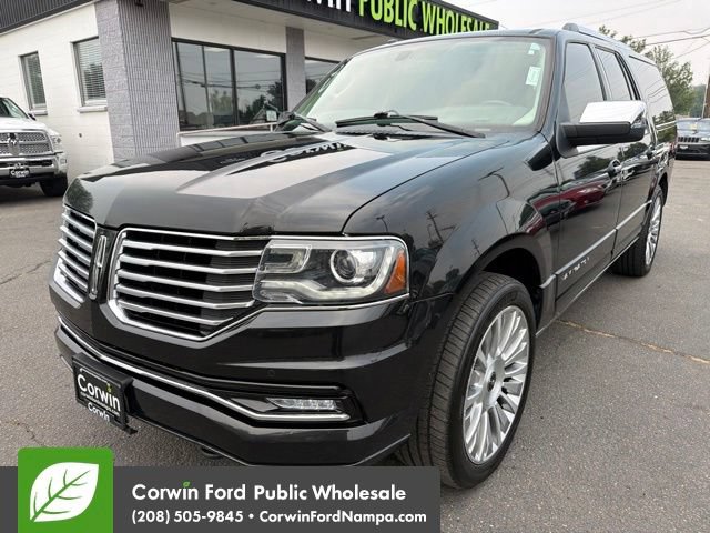 Used 2015 Lincoln Navigator L 4WD w/ Equipment Group 101A Reserve