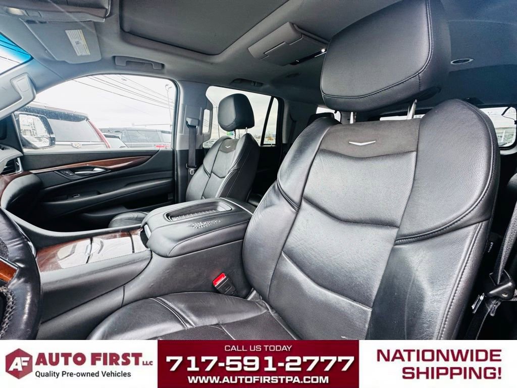 Used 2019 Cadillac Escalade Luxury image 9