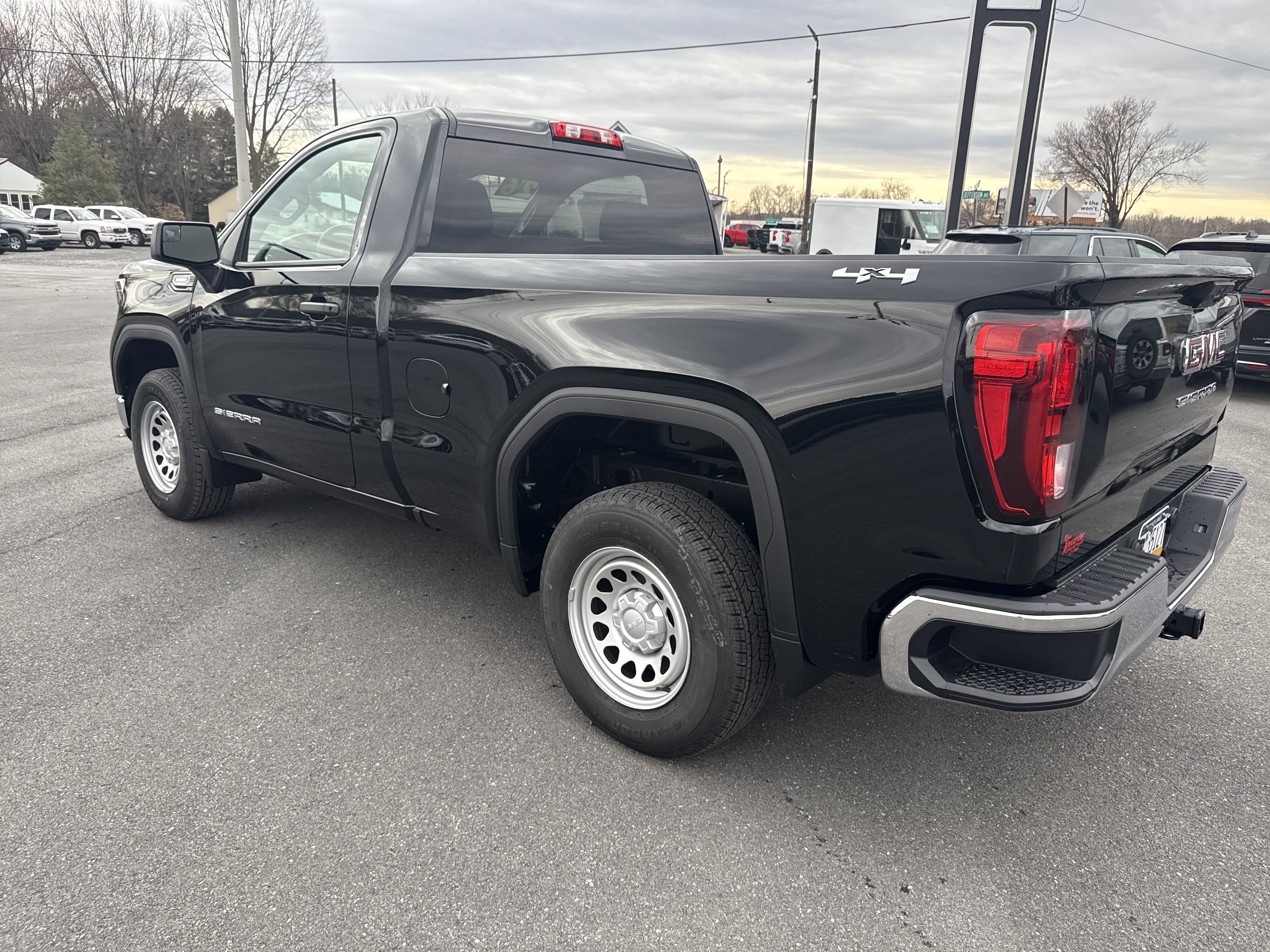 New 2026 GMC Sierra 1500 Pro w/ Pro Value Package image 6