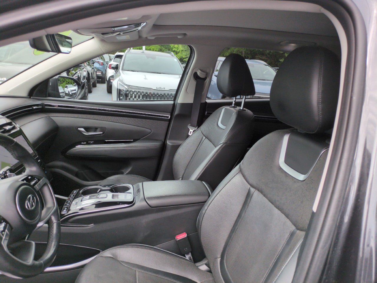 Used 2022 Hyundai Tucson Limited FWD image 16