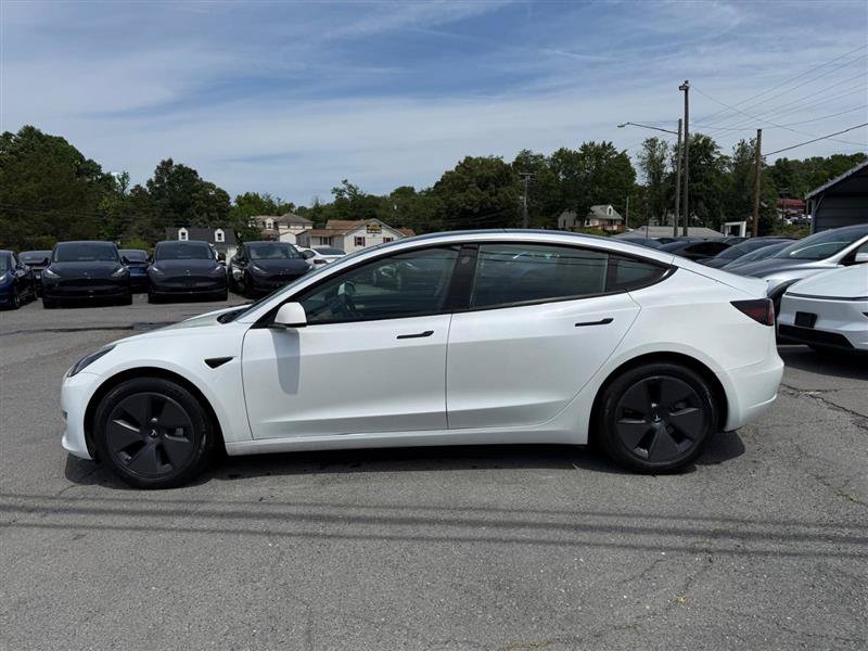 Used 2023 Tesla Model 3 Standard Range RWD image 2