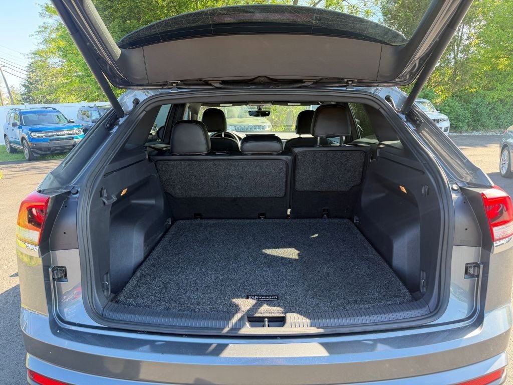 Used 2021 Volkswagen Atlas Cross Sport SE w/ Panoramic Sunroof Package AWD/4WD image 5