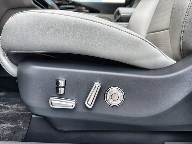 New 2026 Lincoln Nautilus Reserve AWD/4WD image 12