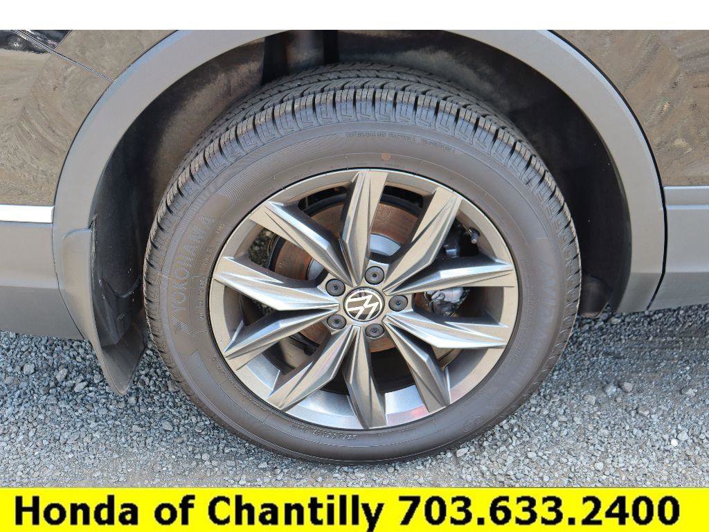 Used 2022 Volkswagen Tiguan SE image 29