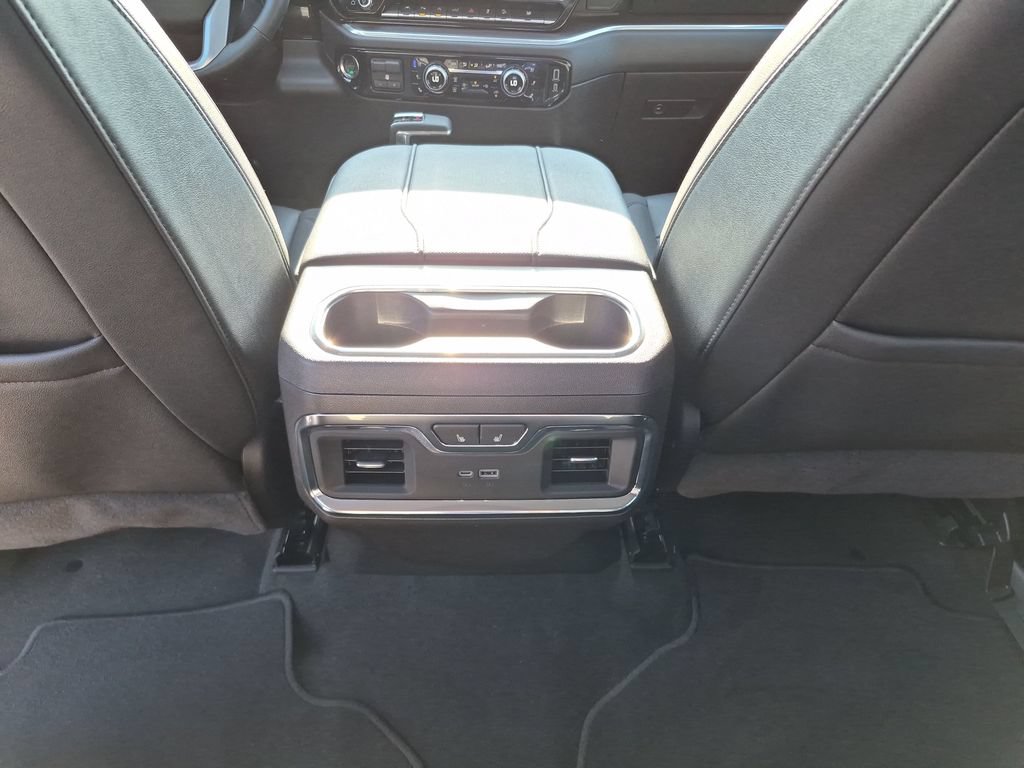 Used 2025 GMC Sierra 1500 SLT AWD/4WD image 35