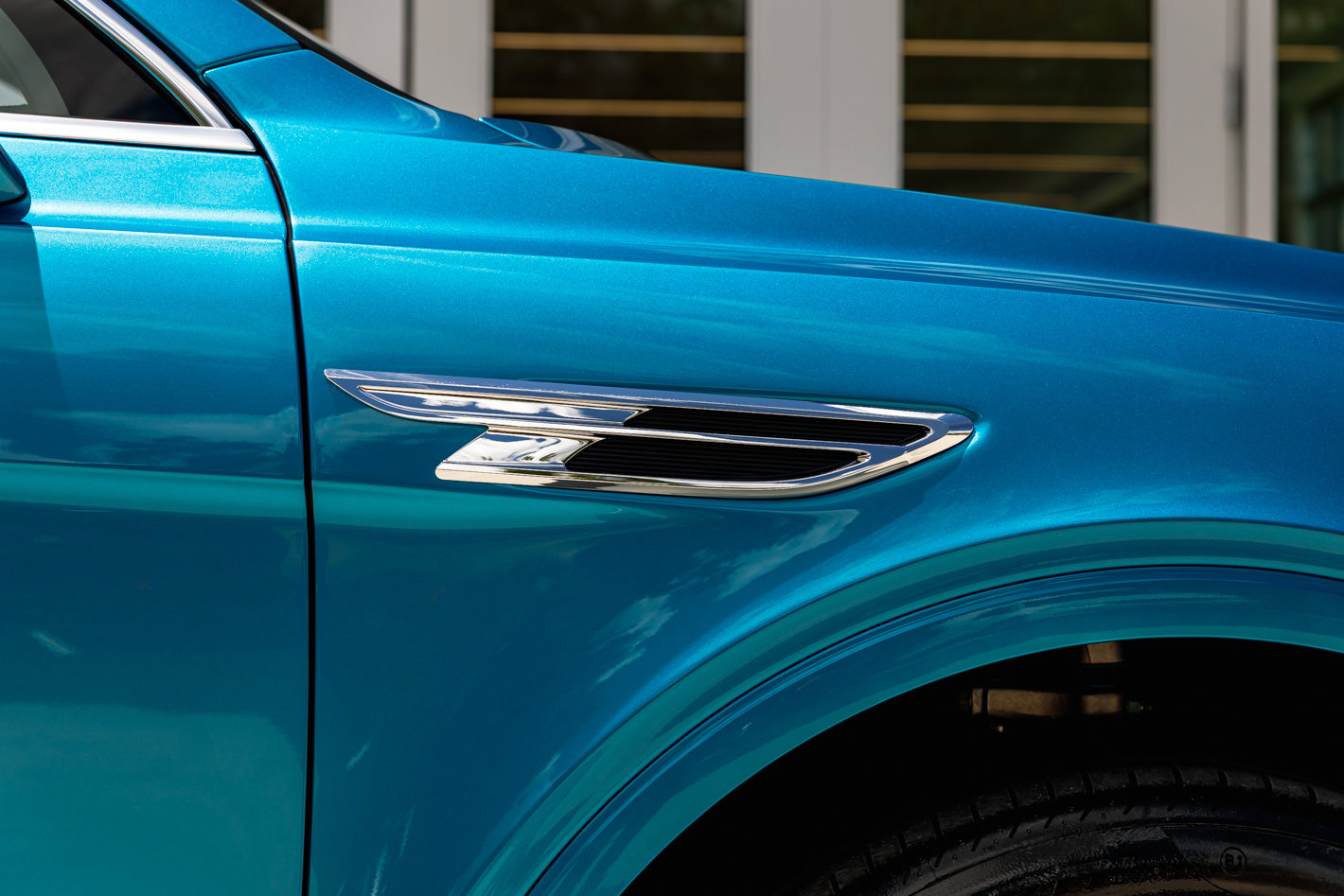 New 2025 Bentley Bentayga Extended Wheelbase image 6