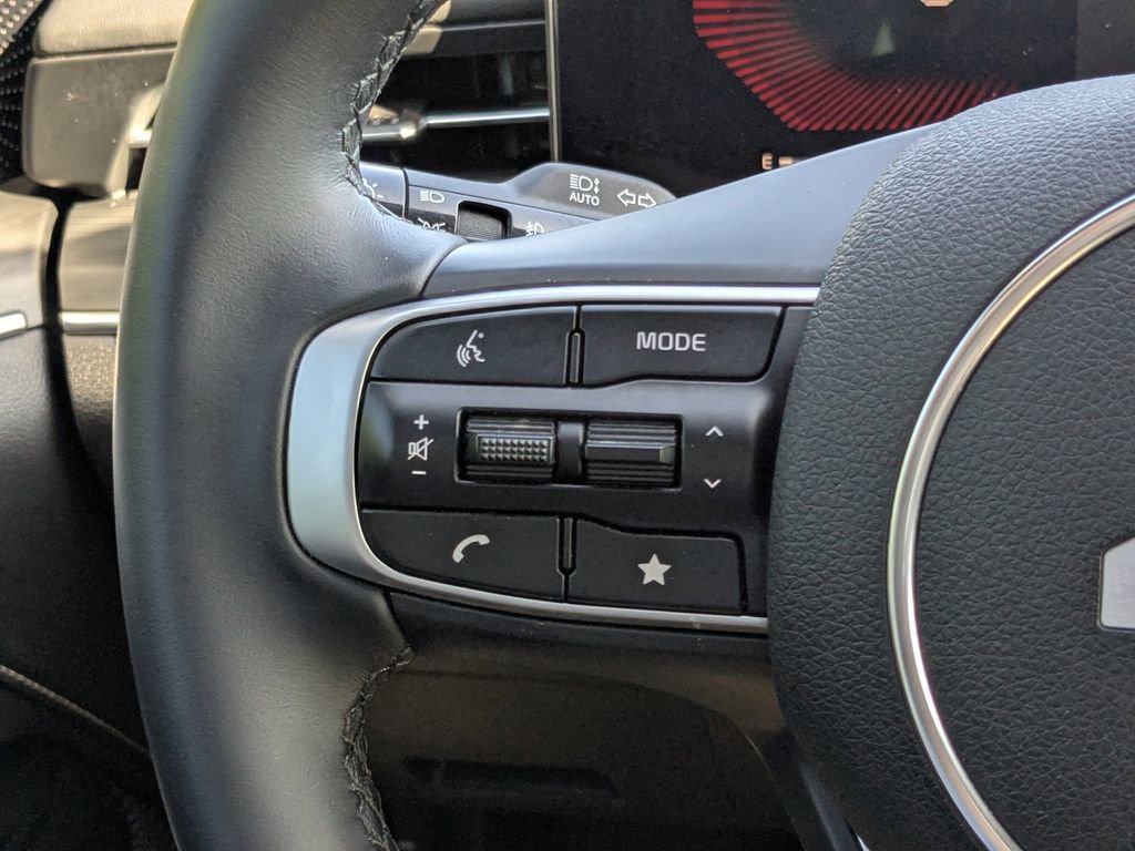 Used 2025 Kia K5 GT-Line w/ GT-Line Premium Package FWD image 21