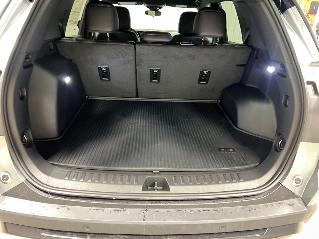 New 2026 GMC Terrain Elevation w/ Elevation Premium Package image 11