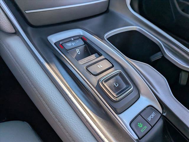 Used 2018 Honda Accord Touring image 17