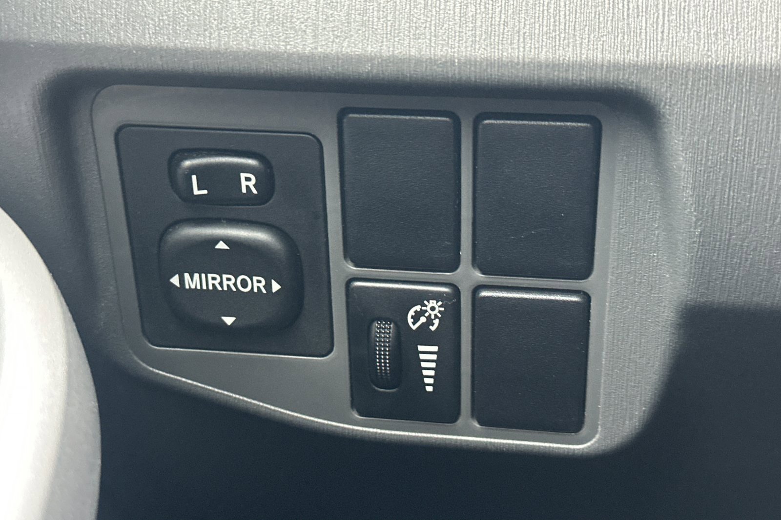 Used 2010 Toyota Prius Two image 40