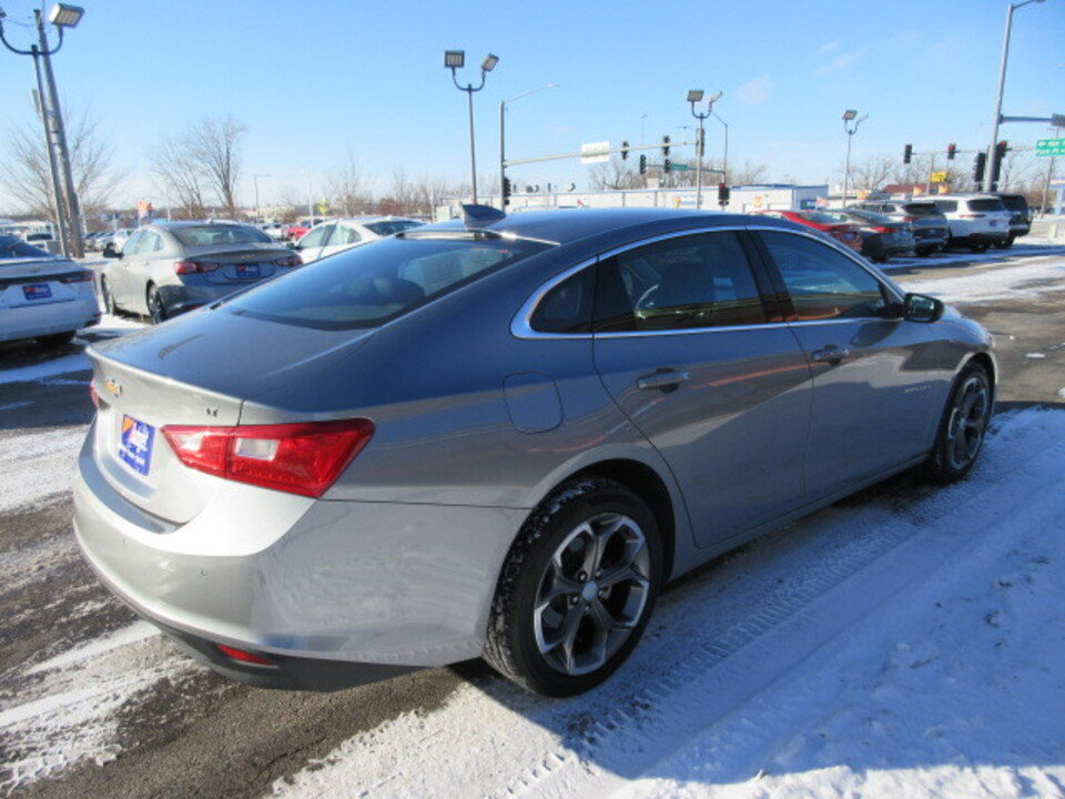 Used 2024 Chevrolet Malibu LT image 5