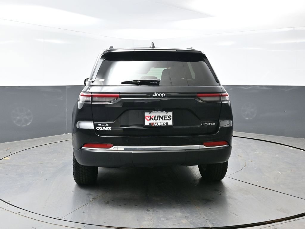 Used 2023 Jeep Grand Cherokee Limited AWD/4WD image 13