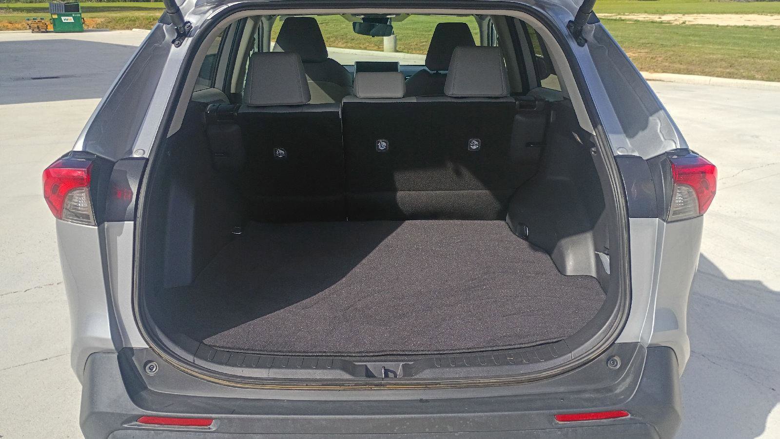 Used 2024 Toyota RAV4 XLE Premium FWD image 16