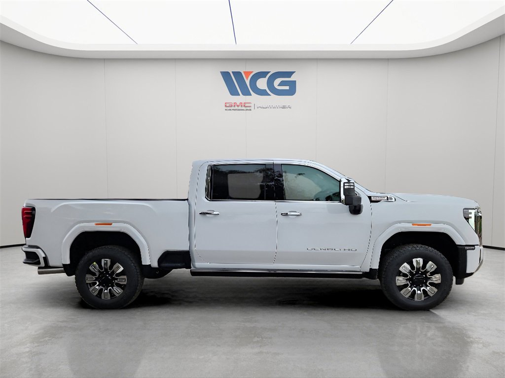 New 2026 GMC Sierra 2500 Denali w/ Denali Reserve Package image 3